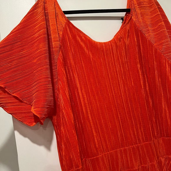 Boohoo Plus Red Ribbed Ruffled Midi Sundress - Picture 2 of 4